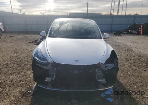 2020 Tesla Model Y z USA, uszkodzony, nr VIN 5YJYGDEE0LF028476